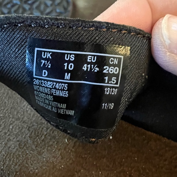 Clarks Leather Flip Flops - Picture 5 of 6